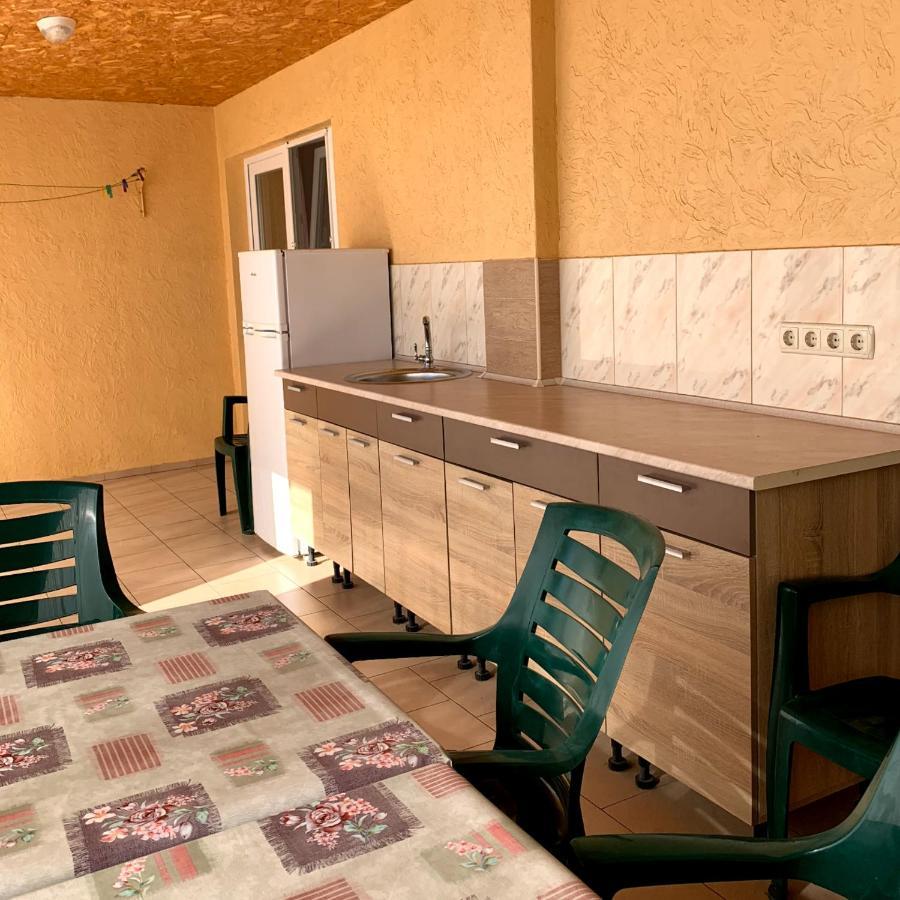 Guest House Santin Черноморск Екстериор снимка