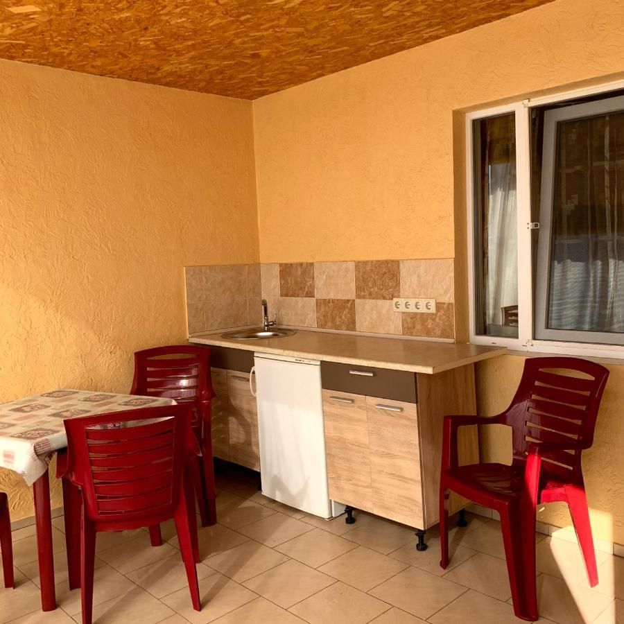 Guest House Santin Черноморск Екстериор снимка